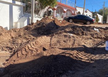 Inicia pavimentación de la calle Plateros