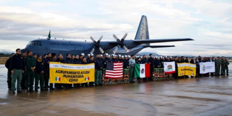 Parten a EU especialistas para apoyar en incendios de California