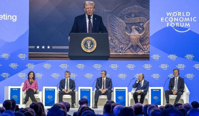 «Vengan a producir en EU» o «tendrán que pagar aranceles»: Trump en Davos