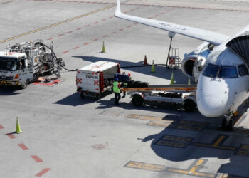 Ocho rutas de Mexicana salen de operaciones del AIFA