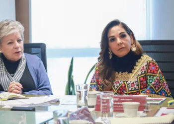 Mara Lezama encabeza reunión con SEMARNAT para el aprovechamiento del chicle en Quintana Roo