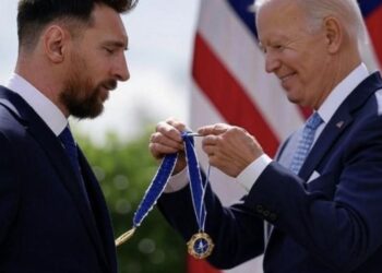 Biden galardona a Messi con la Medalla Presidencial de la Libertad