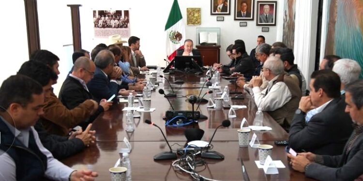 Con beneficios fiscales, Gobernador Durazo impulsa instalación de nuevas industrias en coordinación con empresarios