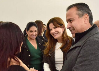 Promueve Patty Ruibal la atención de la salud mental en familias hermosillenses