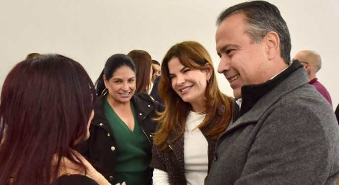 Promueve Patty Ruibal la atención de la salud mental en familias hermosillenses