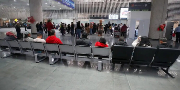 Anuncia Semar la remodelación integral del AICM