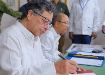 La violencia en Colombia ya no tiene trasfondo político: presidente Petro