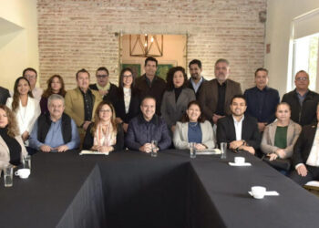 Trabaja Toño Astiazarán para convertir a Hermosillo en la ciudad solar sustentable