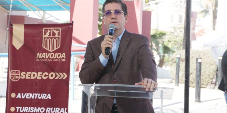 Ofrecen más de mil vacantes a Navojoenses en feria del empleo y capacitación