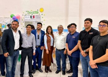 Destacan estudiantes de la UES en Feria Científica Álamos 2025