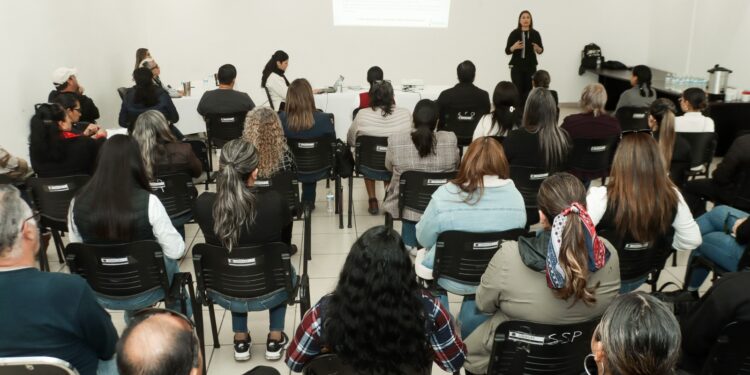 Participa el Ayuntamiento de Guaymas en plática «Bienestar animal, prevención de maltrato y de zoonosis».
