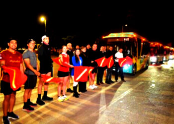 Da Alcalde banderazo de salida al HBus en su primer día de circulación