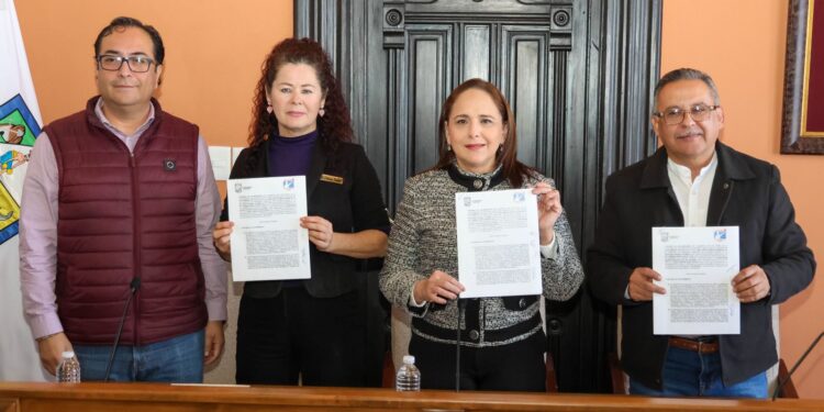 Realiza Ayuntamiento de Guaymas firma de colaboración con la asociación George Papanicolaou