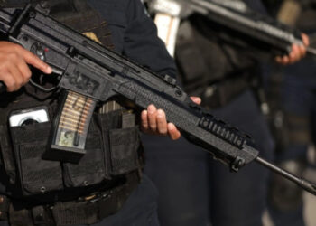 Dota Defensa de armamento a policías de Cd. Juárez, Chihuahua