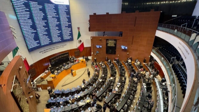 Avanza en el Senado reforma para prohibir relección legislativa