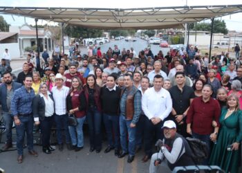 Acompaña alcalde Javier Lamarque a senador Heriberto Aguilar en asamblea informativa en Cajeme