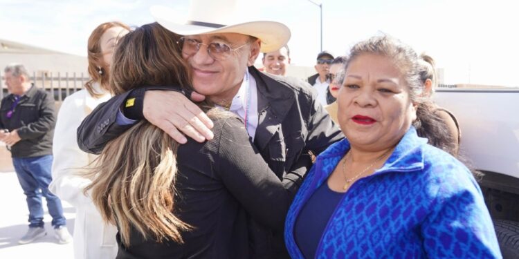 Construye Gobernador Durazo complejo educativo en Puerto Libertad a través del Plan Sonora para estudiantes de nivel básico