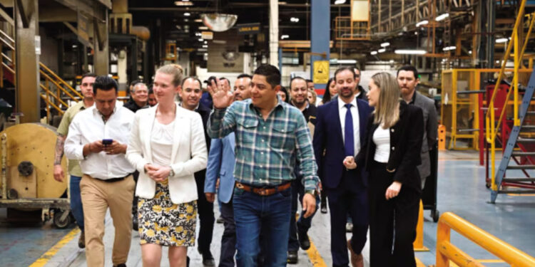 Ricardo Gallardo destaca confianza y llegada de IED