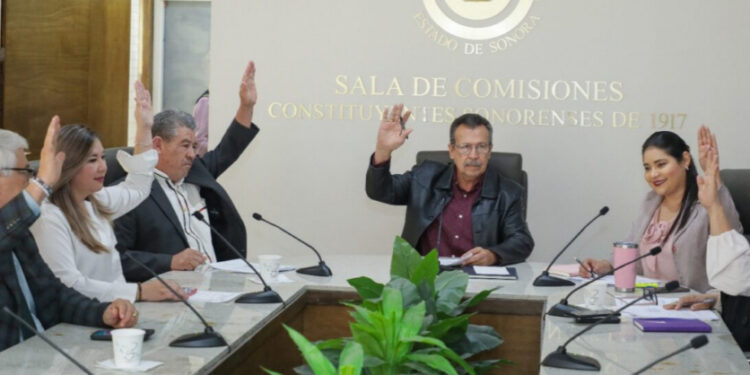 Dictamina Comisión de Educación del Congreso de Sonora reformas a las leyes de Educación y de Profesiones