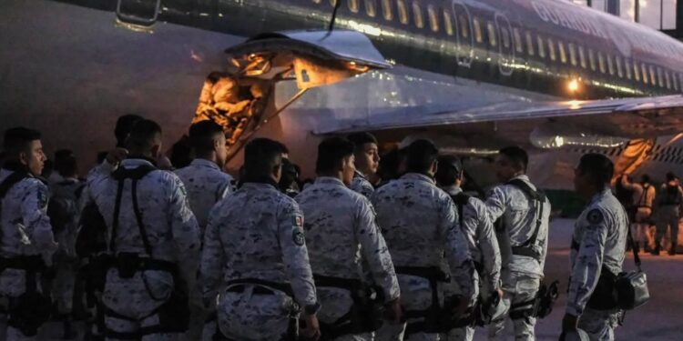 Claudia Sheinbaum Pardo inició con el despliegue de 10 mil elementos de fuerzas federales en la frontera con Estados Unidos.
