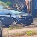 Se les olvida su bebé de 6 meses dentro del carro y muere.