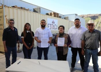 Fortalece Cecyte relación con el ayuntamiento de Quiriego gracias a la firma de convenio.