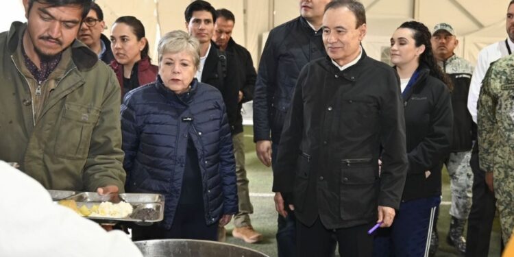 Gobernador Durazo y Presidenta Sheinbaum garantizan trato digno en albergues para personas repatriadas en Sonora