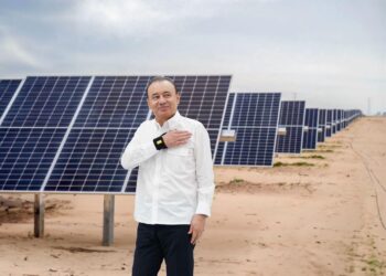 Logra Gobernador Durazo incrementar plantas fotovoltaicas en Peñasco con respaldo de Presidenta Sheinbaum