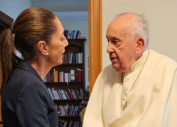 Sheinbaum desea ‘pronta recuperación’ del Papa Francisco; lo califica de ‘gran humanista’