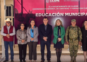 Realiza gobierno de Cajeme ceremonia cívica de incineración y entrega de banderas en el plantel CECYTES Esperanza