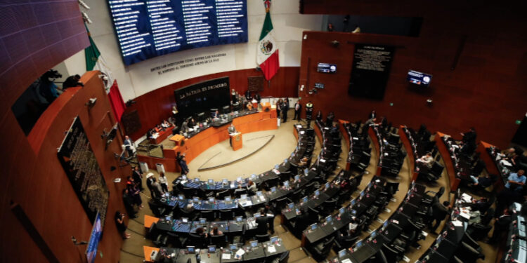 Entierra el Senado la última reforma del neoliberalismo