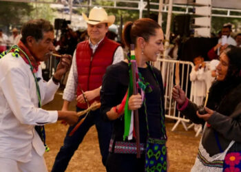 Invita Sheinbaum a pueblos indígenas a participar en elección judicial