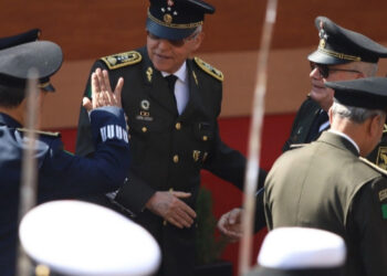 Presencia de Cienfuegos en ceremonia militar, por protocolo: Sheinbaum
