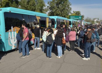 Arranca Toño Astiazarán H Bus gratuito para estudiantes universitarios