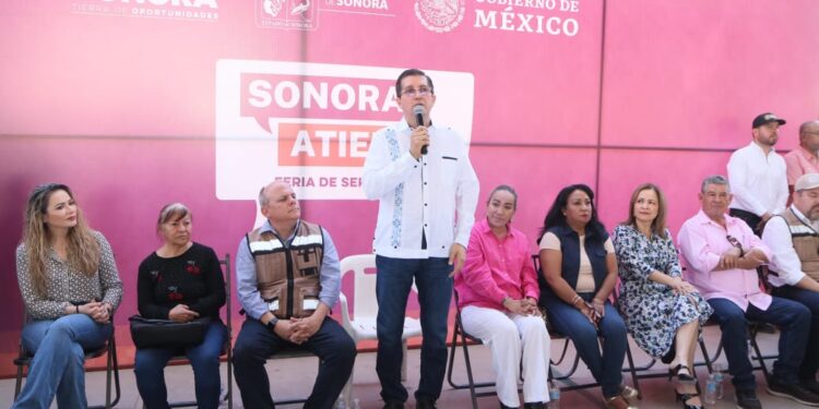 Beneficia Feria de Servicios «SONORA ATIENDE» a miles de Navojoenses