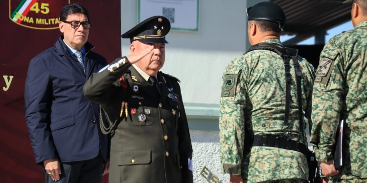 Asume el General Horacio Flores Comandancia de la 45 Zona Militar