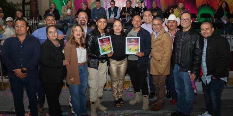 Concluye paseo de carros alegóricos y comparsas del Carnaval Guaymas 2025 ¡La fiesta es nuestra!
