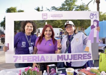 Participan 120 emprendedoras en Feria de las Mujeres