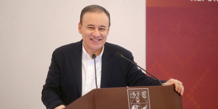 Gobernador Durazo consolida a Sonora como líder en energías limpias durante gira por California