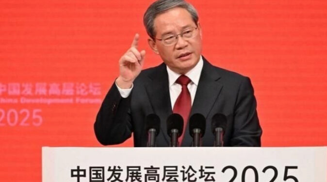 China seguirá el camino «correcto» de la globalización económica: Li Qiang