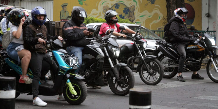 Urge ITDP a actualizar norma de calidad de los cascos para motociclistas