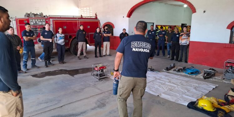 Otorga Navojoa Equipo y capacitación a bomberos Álamos y Quiriego
