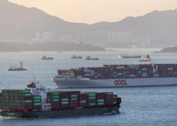 Impactan barco petrolero y carguero al este del reino unido