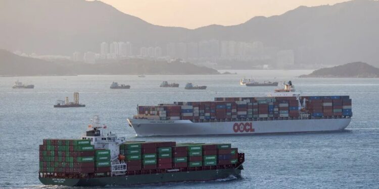 Impactan barco petrolero y carguero al este del reino unido