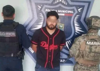 Detienen al padre de la niña que dejo olvidada en el auto, y murió