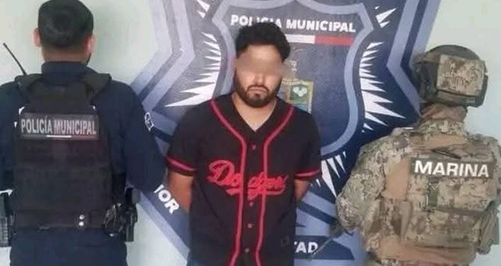 Detienen al padre de la niña que dejo olvidada en el auto, y murió