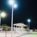 Disfrutan familias de parques y espacios deportivos más iluminados