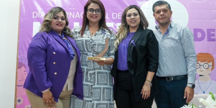 Conmemora Ayuntamiento de Huatabampo el Día Internacional de la Mujer