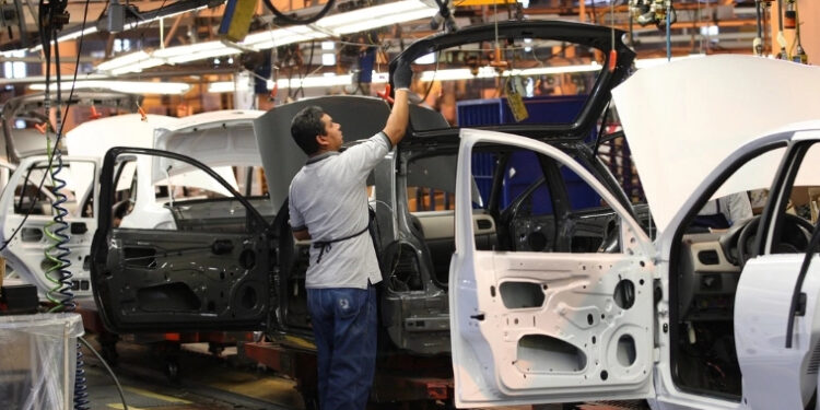 En riesgo, tres décadas de integración, advierten industriales