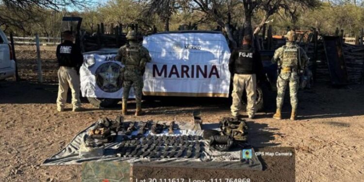 Marina detiene a 4 presuntos delincuentes y asegura arsenal